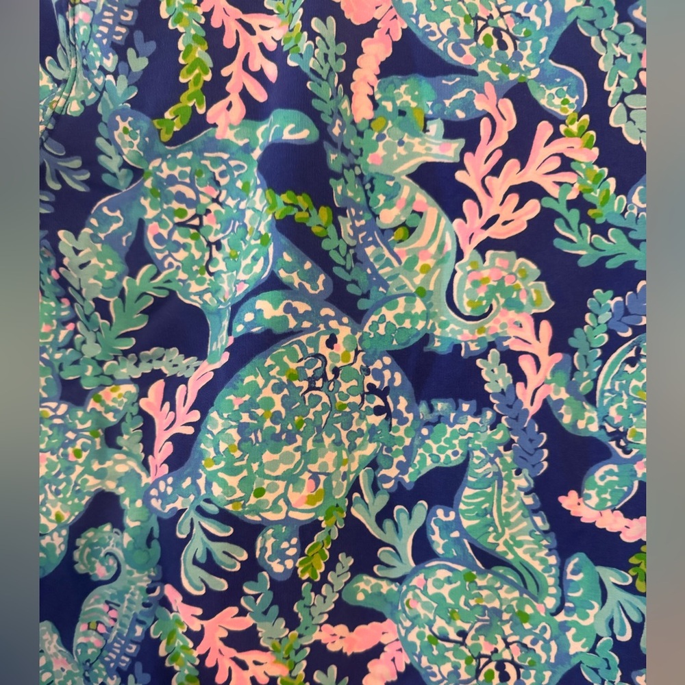LILLY PULITZER “UPF 50+Skipper Popover”Blue Sea Turtle Print pullover sweatshirt - Picture 9 of 11